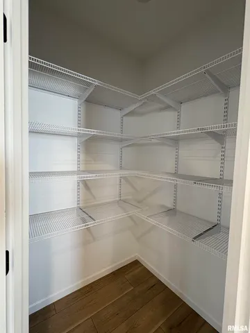 $275,000 | 60 B Applebee Farm Drive, Jacksonville, IL 62650