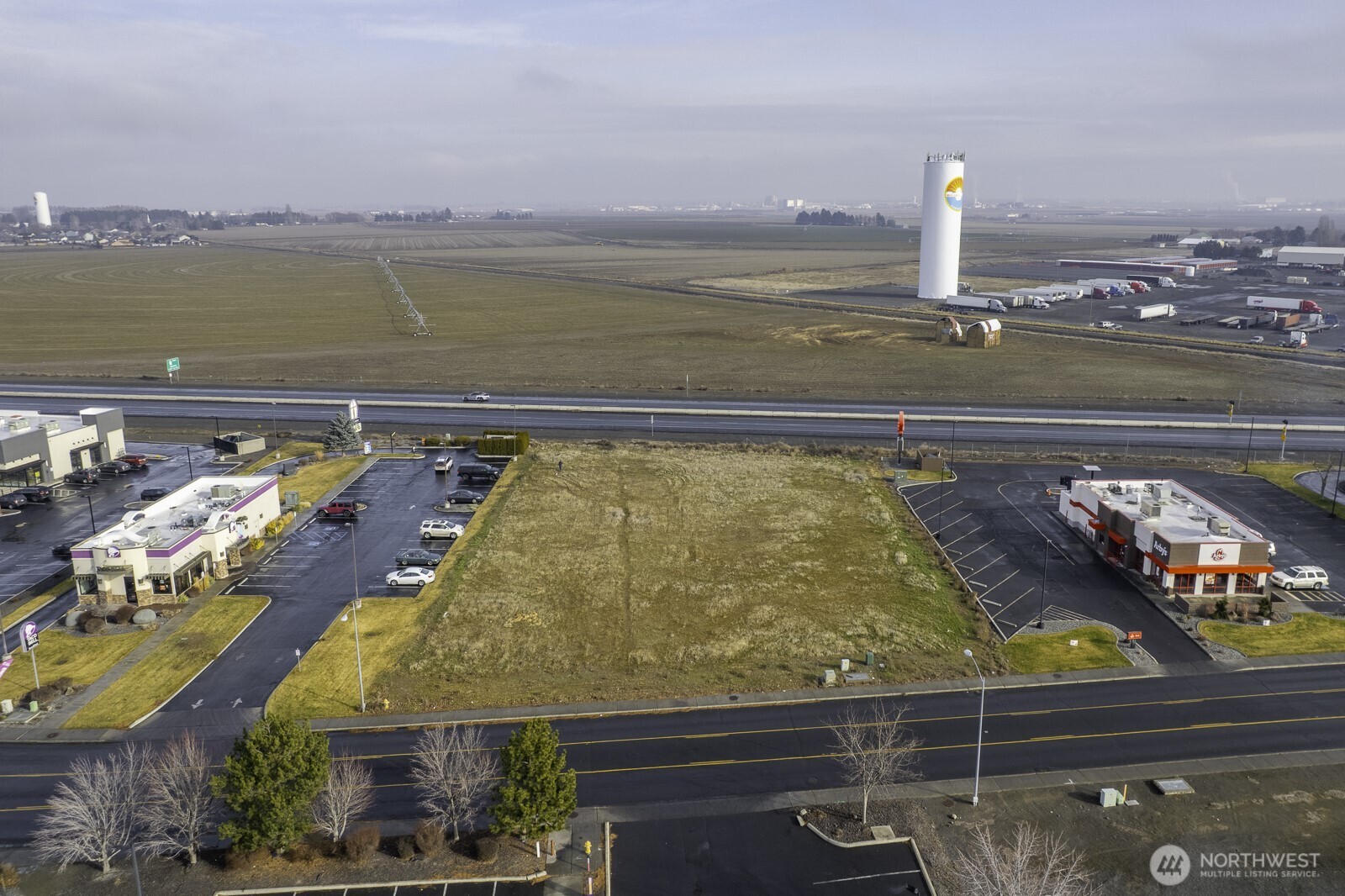 2421 Maiers Road Moses Lake, WA 98837 - Photo 2 of 22