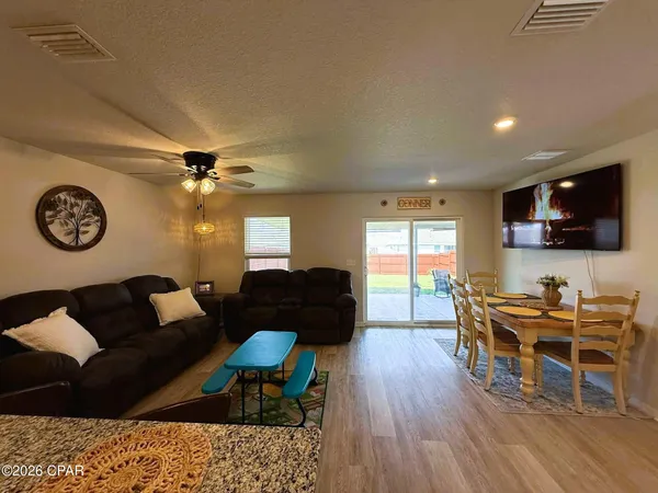 $2,300 | 5545 Lexa Lane, Panama City, FL 32404