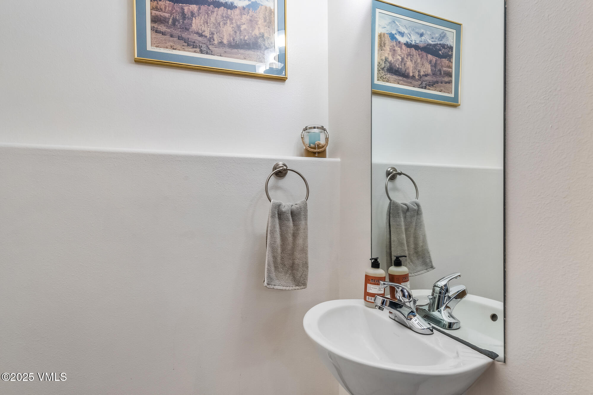 2929 June Creek Trail, Unit A Avon, CO 81620 - Photo 24 of 31 Powder Room