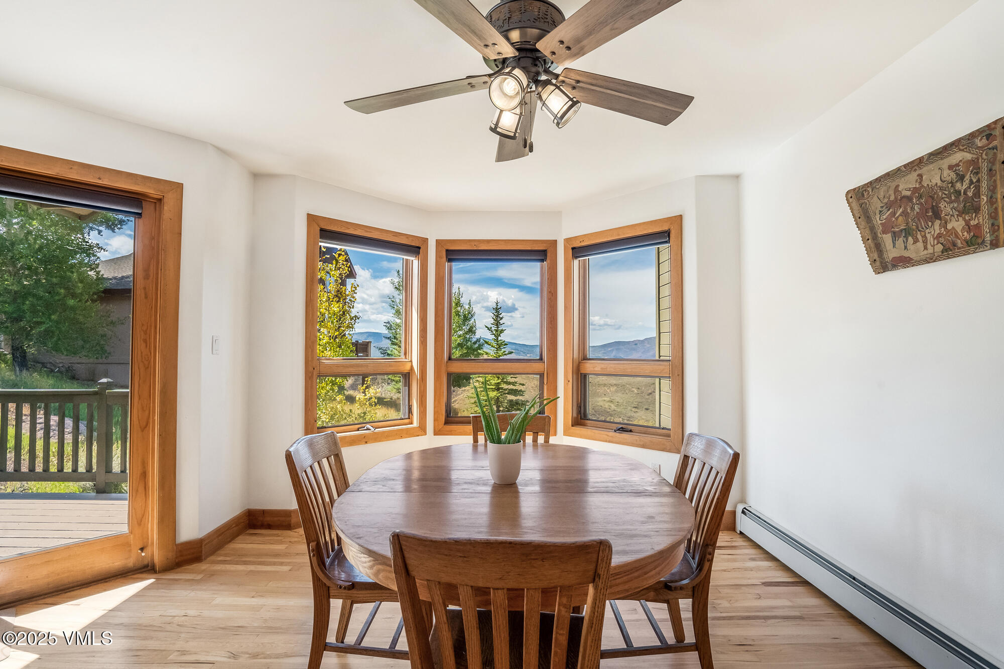 2929 June Creek Trail, Unit A Avon, CO 81620 - Photo 9 of 31 Dining area - Bay Windows