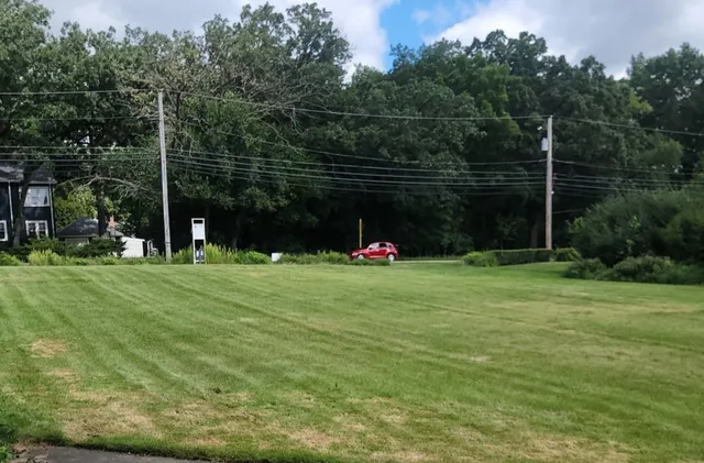 a view of a room with entertaining space and garden