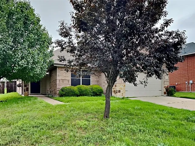 $1,995 | 219 Stable Drive, Waxahachie, TX 75165