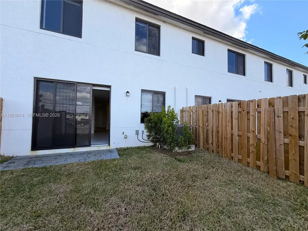 $2,600 | 18977 Southwest 344th Terrace, Homestead, FL 33034