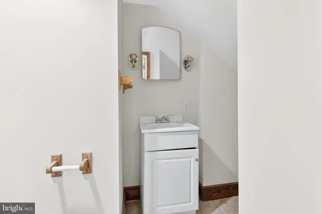 $372,500 | 2009 Millstream Road, Lancaster, PA 17602