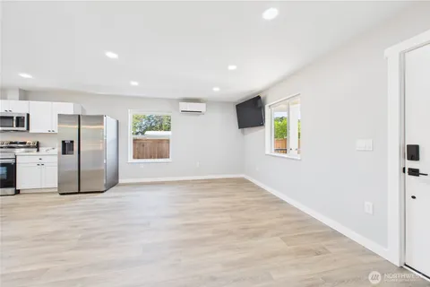 $549,999 | 1002 East Delilah Rose Lane, Westport, WA 98595