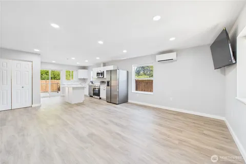 $549,999 | 1002 East Delilah Rose Lane, Westport, WA 98595