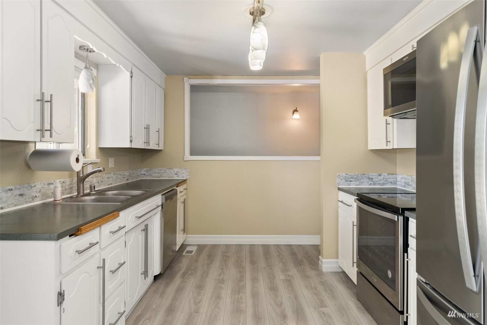 32607 Locke Road Roy, WA 98580 - Photo 8 of 34 Gallery Image 8