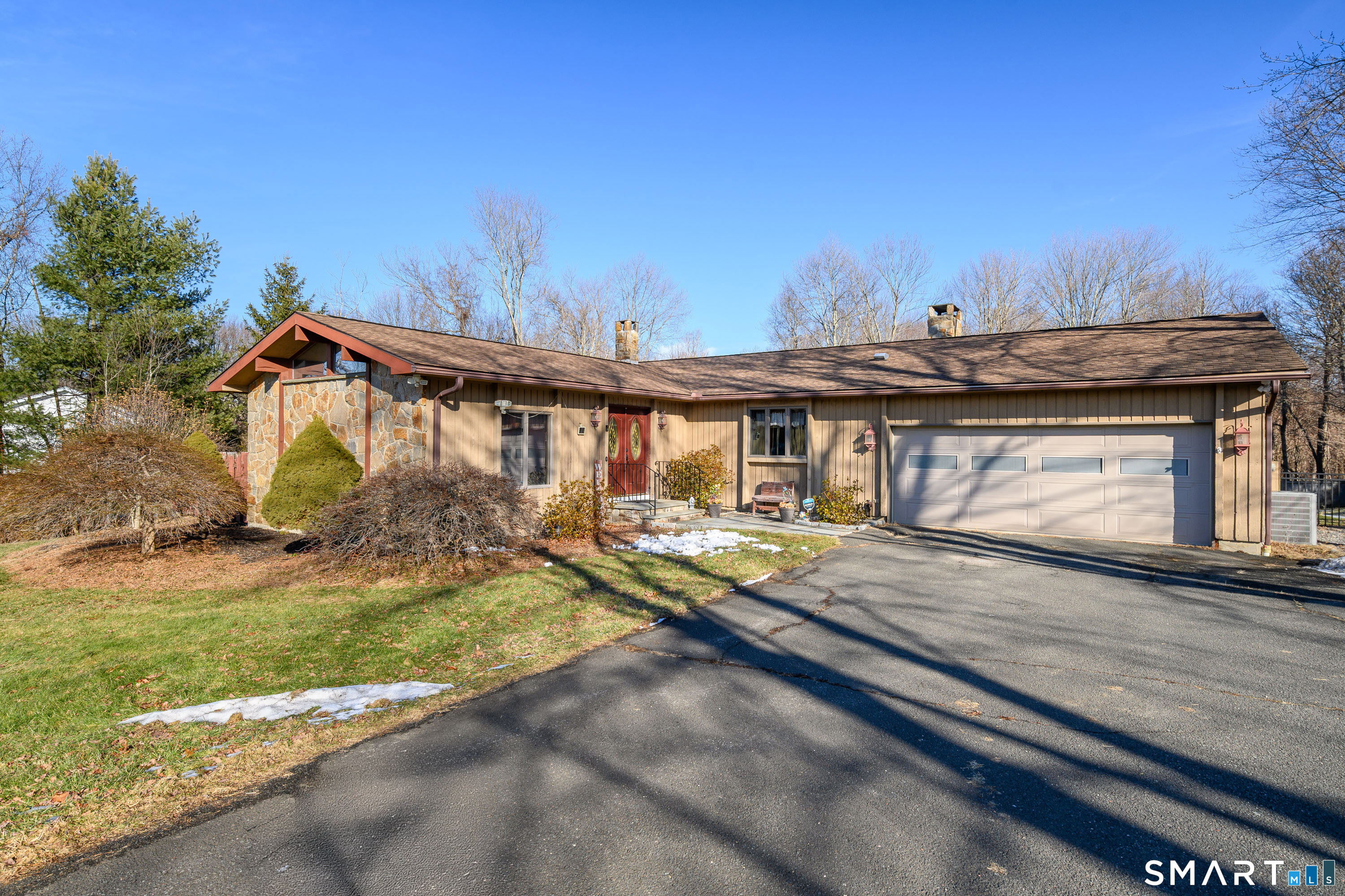 18 Jewel Lane New Fairfield, CT 06812 - Photo 3 of 34