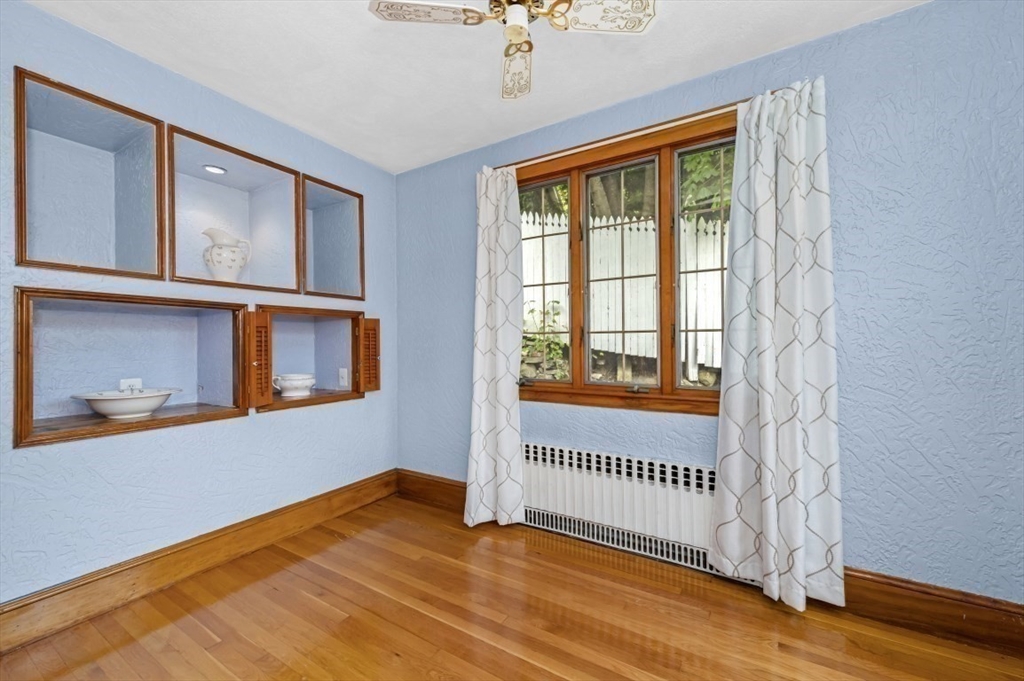 42 Pilgrim Road Medford, MA 02155 - Photo 11 of 36 Gallery Image 11