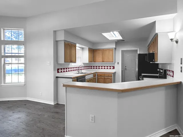 $1,695 | 607 Topaz Avenue, Seguin, TX 78155