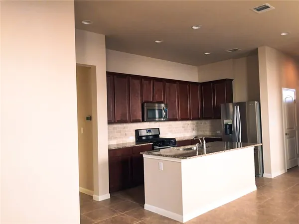 $1,995 | 5621 Porano Circle, Round Rock, TX 78665