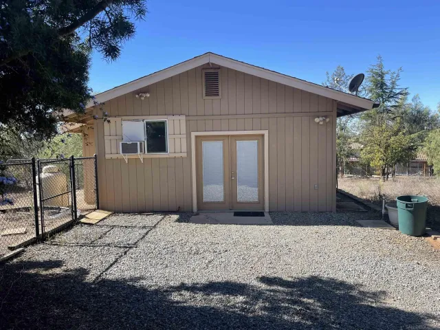 $1,750 | 31330 Oak Glen Lane, Valley Center, CA 92082