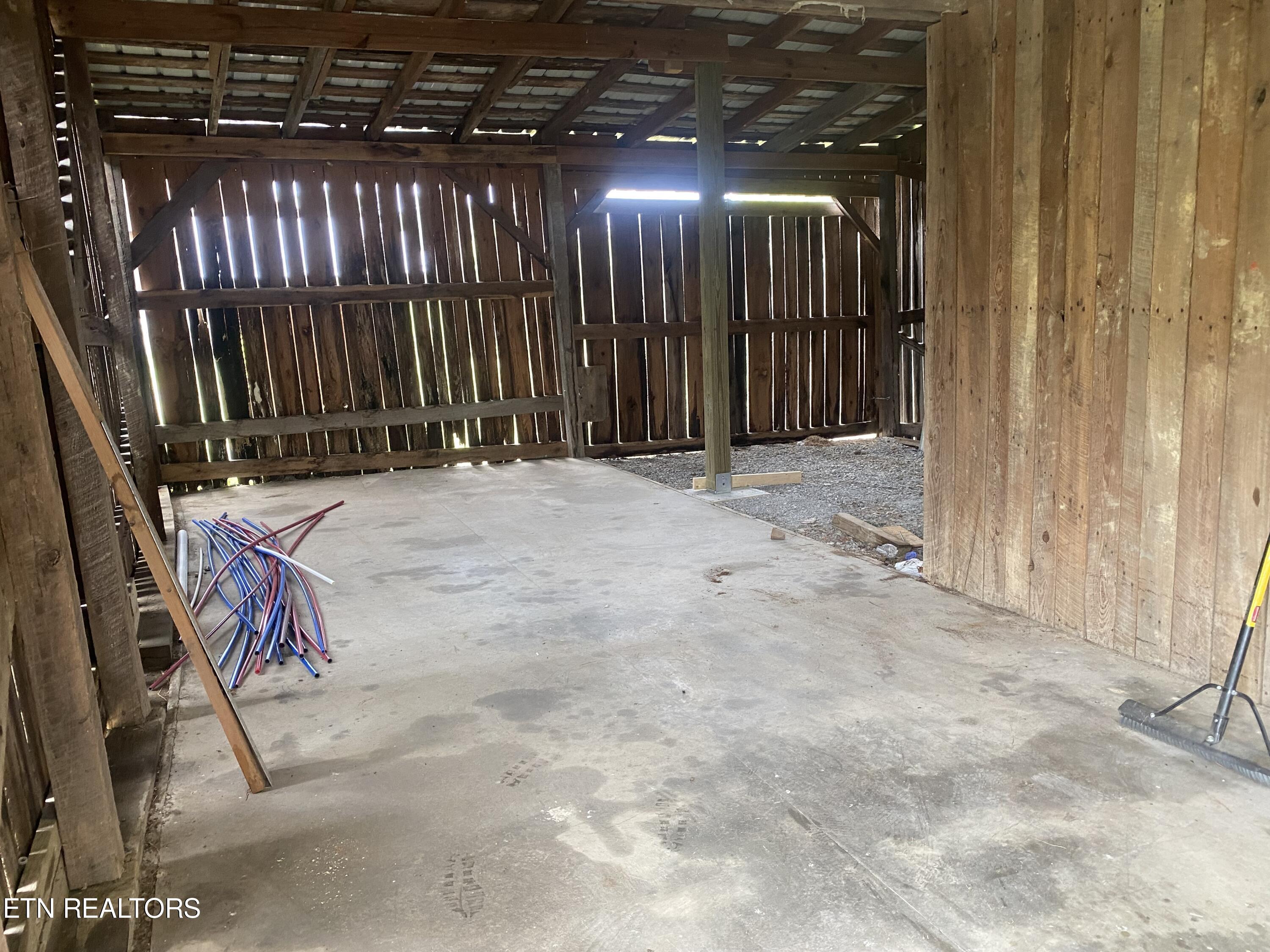 1088 Jones Ridge Road Speedwell, TN 37870 - Photo 25 of 53 IMG_0743