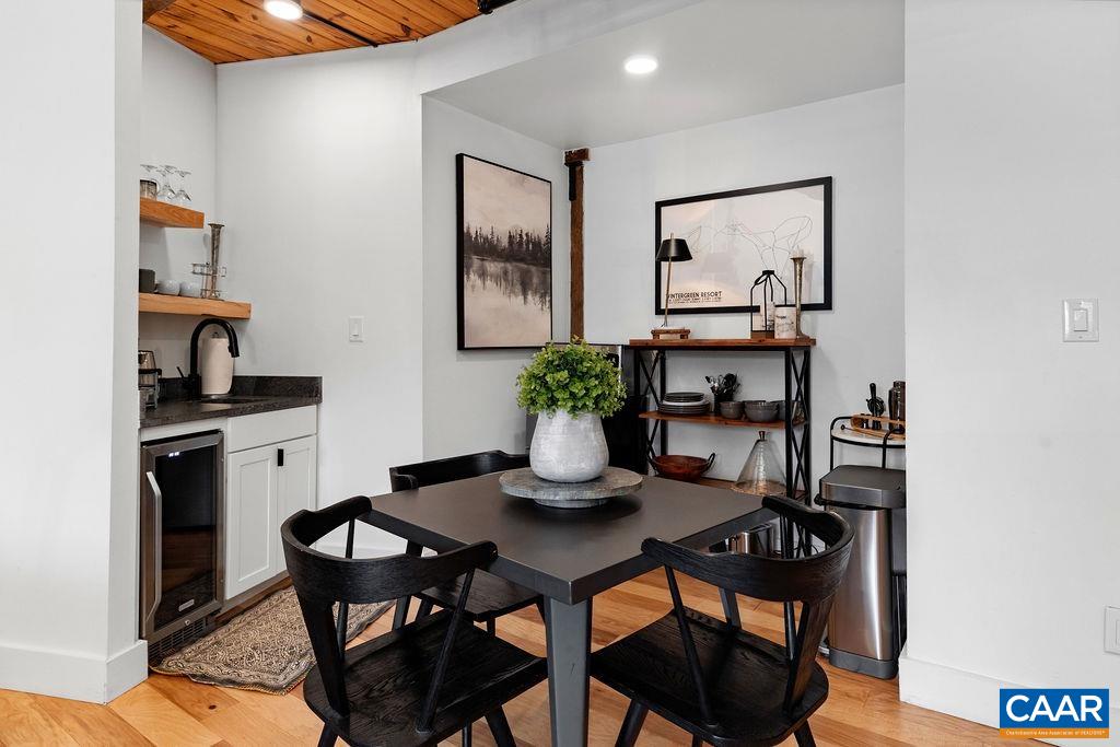 163 Mountain Inn Loop Roseland, VA 22967 - Photo 5 of 24 a dining room with furniture and window