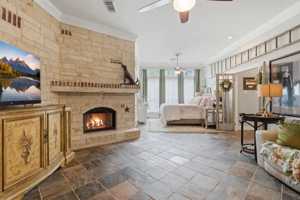 $800,000 | 25014 Northampton Terrace Drive, Spring, TX 77389
