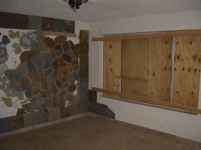 4831 West Coronado Road Phoenix, AZ 85035 - Photo 4 of 6 Additional Photo