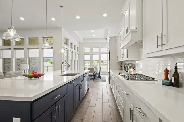 $590,000 | 17406 Bayflower, Conroe, TX 77385