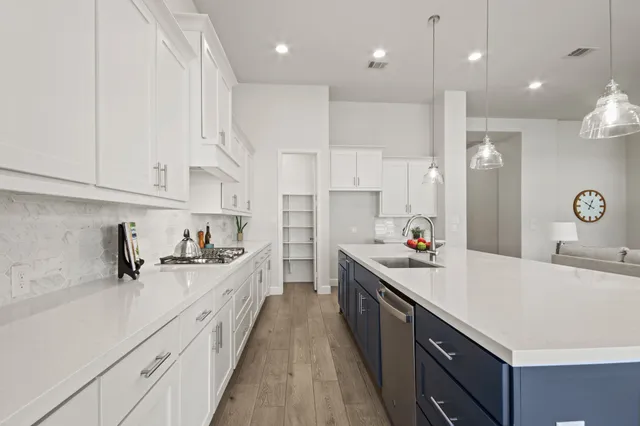 $590,000 | 17406 Bayflower, Conroe, TX 77385