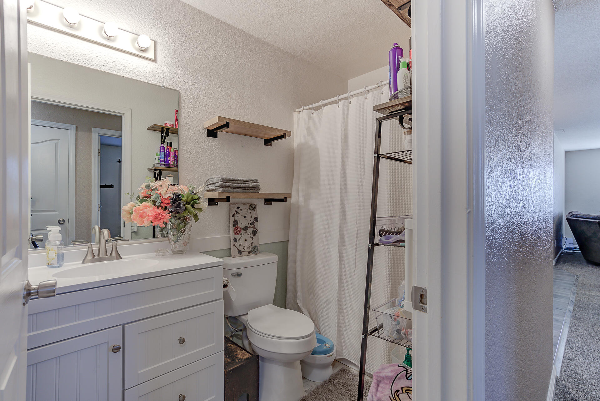 4927 Happy Valley Road Anderson, CA 96007 - Photo 13 of 44 4927HappyValleyRoad-5