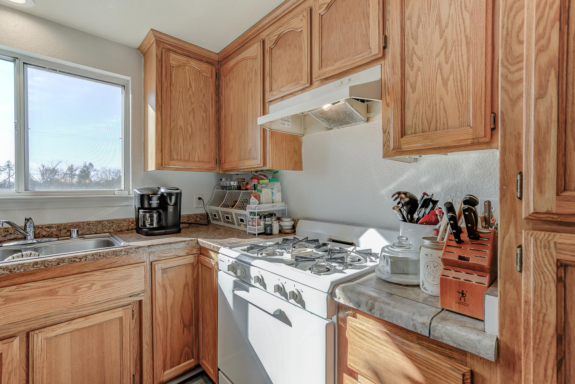 4927 Happy Valley Road Anderson, CA 96007 - Photo 27 of 44 4927HappyValleyRoad-19