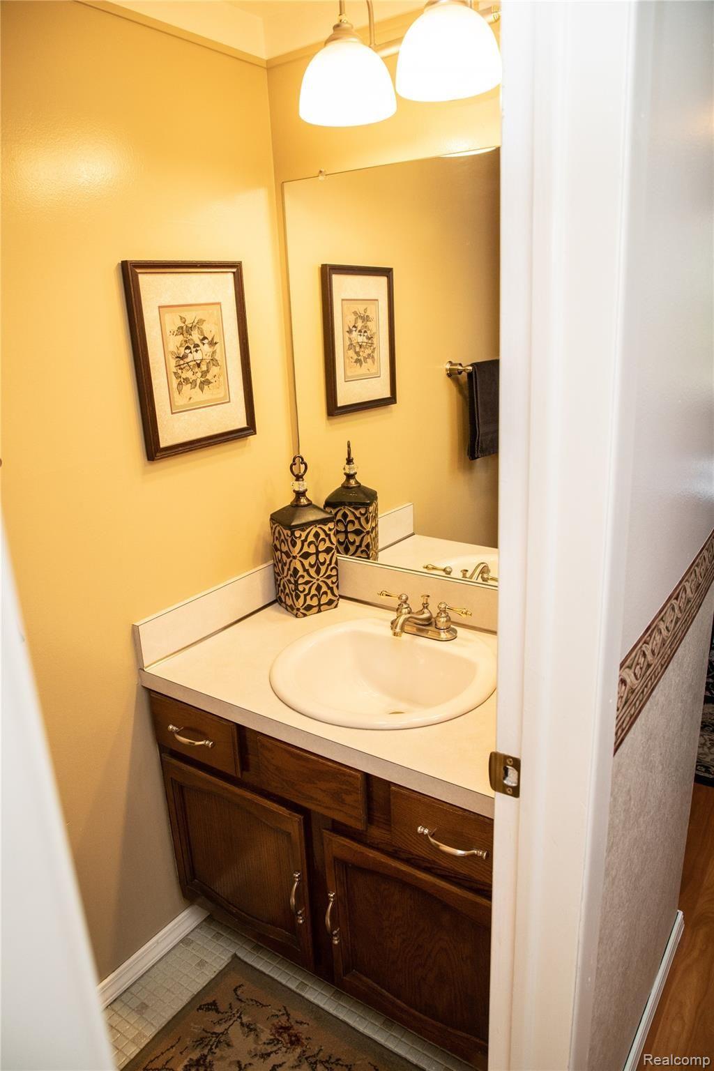 649 Merrimac Road Canton, MI 48188 - Photo 8 of 23 Guest bath on the main floor