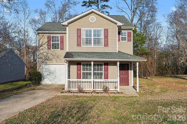 $300,000 | 534 Canopy Court, Clover, SC 29710
