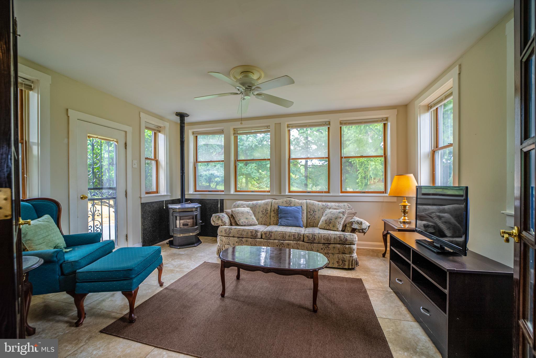 2827 Cub Hill Road Baltimore, MD 21234 - Photo 7 of 46 Gallery Image 7