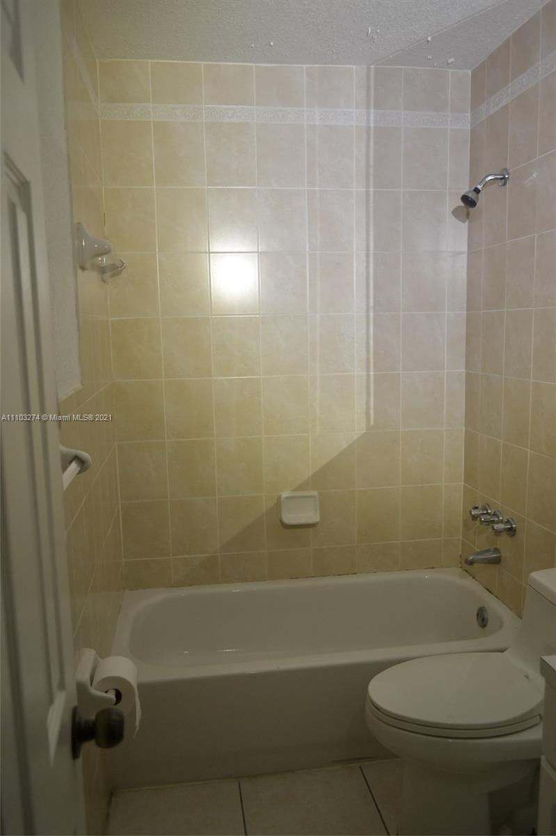 7925 Southwest 104th Street, Unit 201E Miami, FL 33156 - Photo 19 of 23