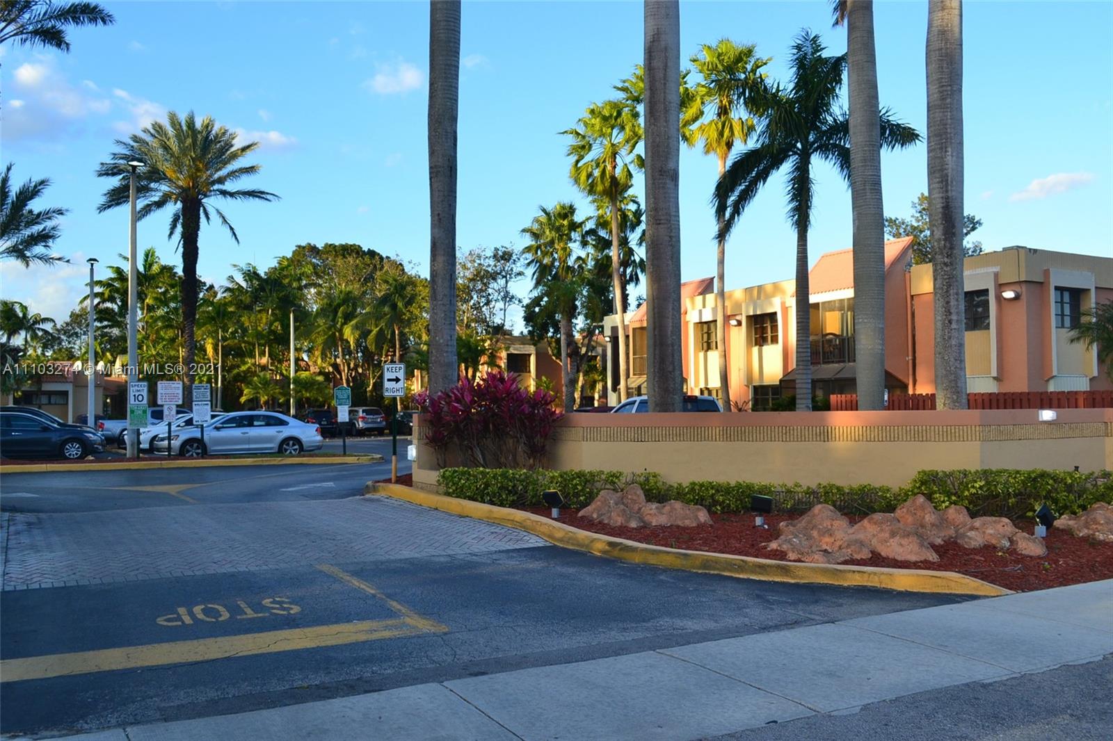 7925 Southwest 104th Street, Unit 201E Miami, FL 33156 - Photo 3 of 23
