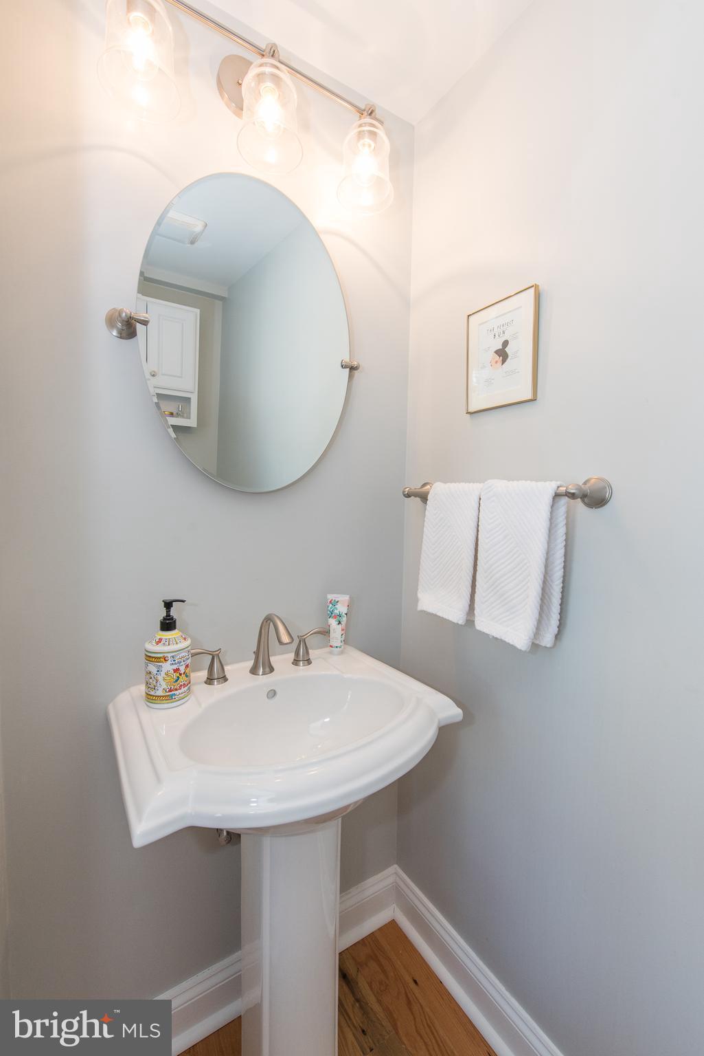 3605 Macalpine Road Ellicott City, MD 21042 - Photo 9 of 30 Powder Room