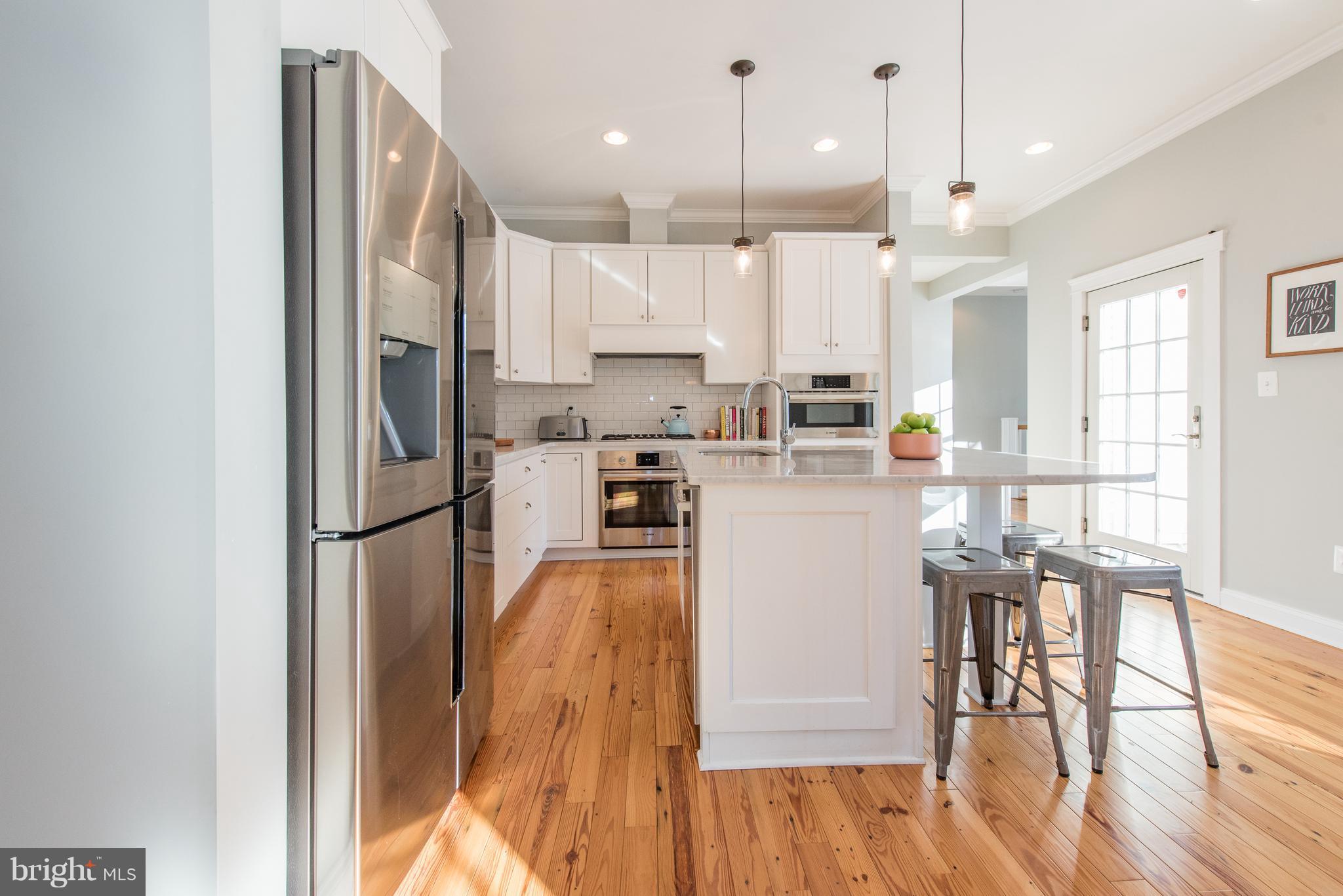 3605 Macalpine Road Ellicott City, MD 21042 - Photo 10 of 30 Kitchen with Bosch appliances