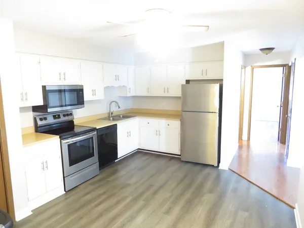 $138,000 | 216 Madison Street, Unit 3C, Joliet, IL 60435