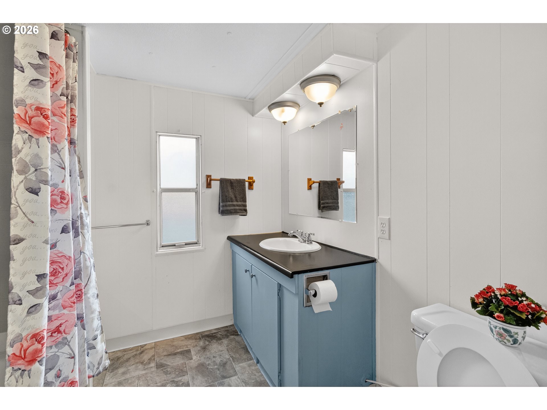 5335 Main Street, Unit 34 Springfield, OR 97478 - Photo 17 of 27 Bathroom