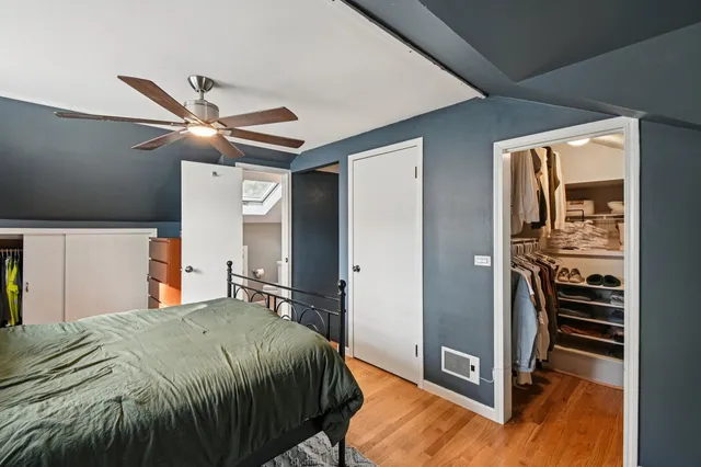 $465,000 | 694 South York Street, Elmhurst, IL 60126