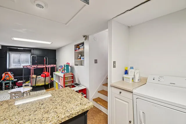 $465,000 | 694 South York Street, Elmhurst, IL 60126