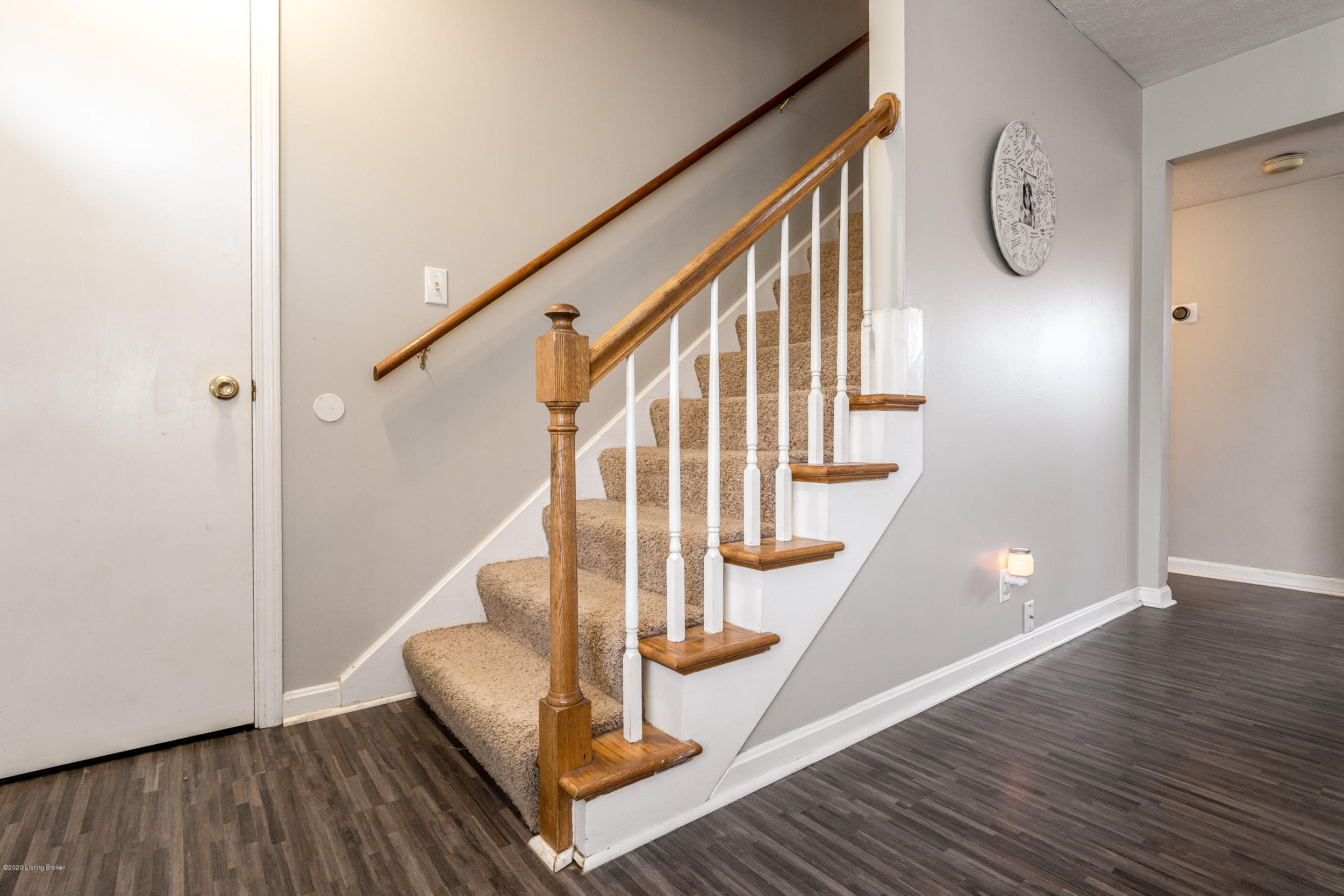 12208 Ridgemont Road Louisville, KY 40229 - Photo 24 of 46 12208 Ridgemont Road-36