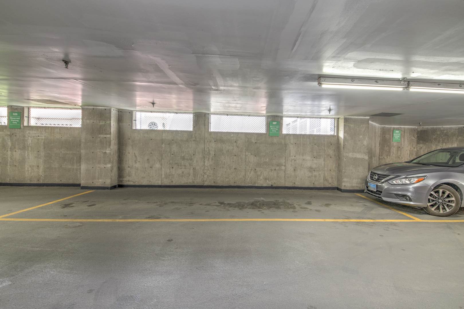 33 West Delaware Place, Unit 19H Chicago, IL 60610 - Photo 17 of 17 a view of parking garage