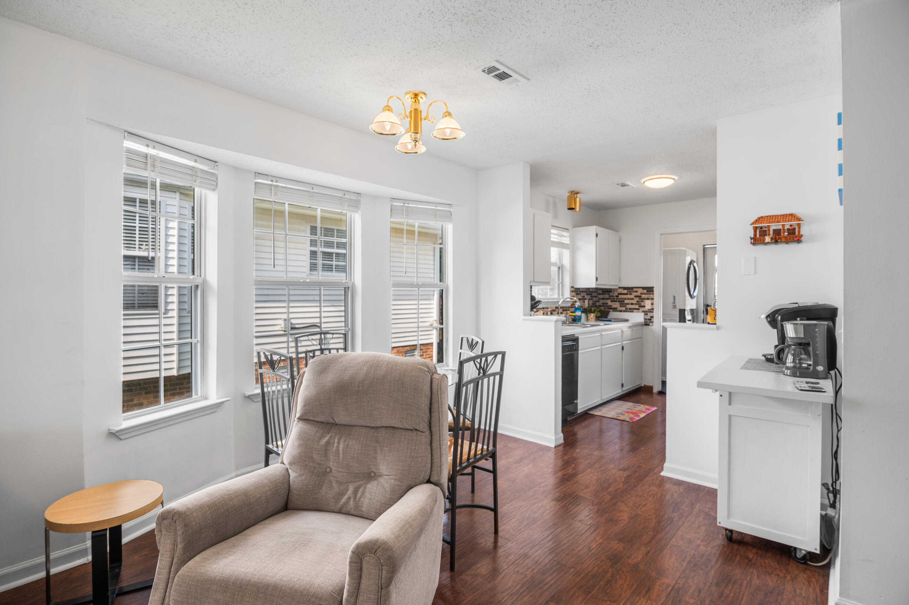 2131 South Rutherford Boulevard Murfreesboro, TN 37130 - Photo 7 of 16 Kitchen