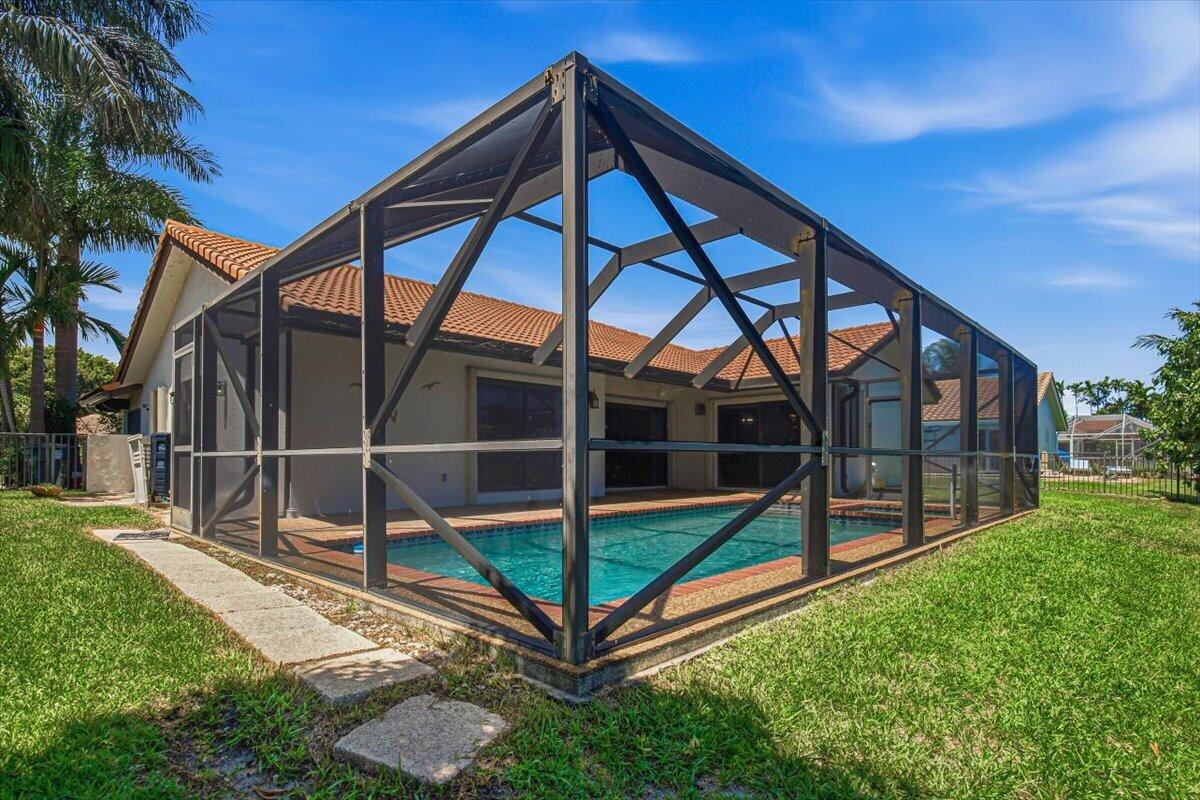 7000 Northwest 4th Avenue Boca Raton, FL 33487 - Photo 31 of 34 20-Backyard-D