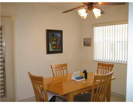 304 Saxony G, Unit 3040 Delray Beach, FL 33446 - Photo 6 of 17 Additional Photo