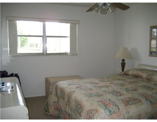 304 Saxony G, Unit 3040 Delray Beach, FL 33446 - Photo 9 of 17 Additional Photo