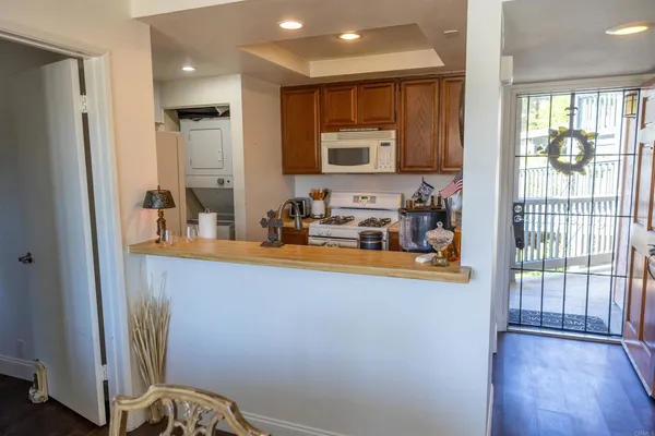 $469,900 | 2910 Elm Tree Court, Spring Valley, CA 91978