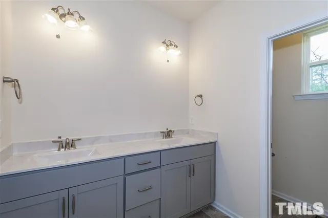 $2,250 | 2231 Chattering Lory Lane, Apex, NC 27502