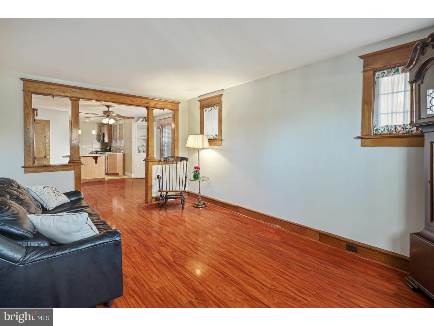 1124 Prospect Ridge Boulevard Haddon Heights, NJ 08035 - Photo 3 of 24 Living Room