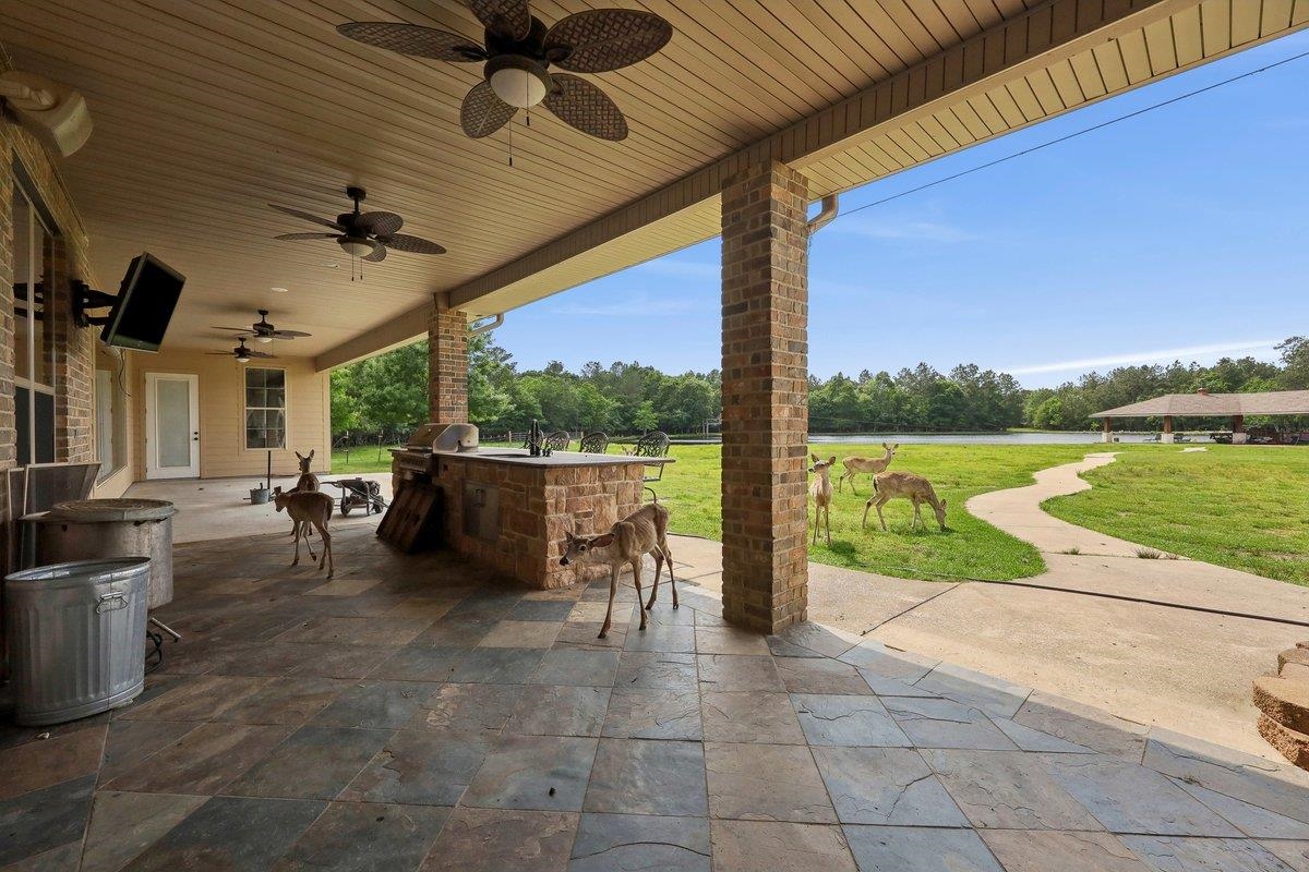 2014 Fish Lake Road Kountze, TX 77625 - Photo 31 of 33