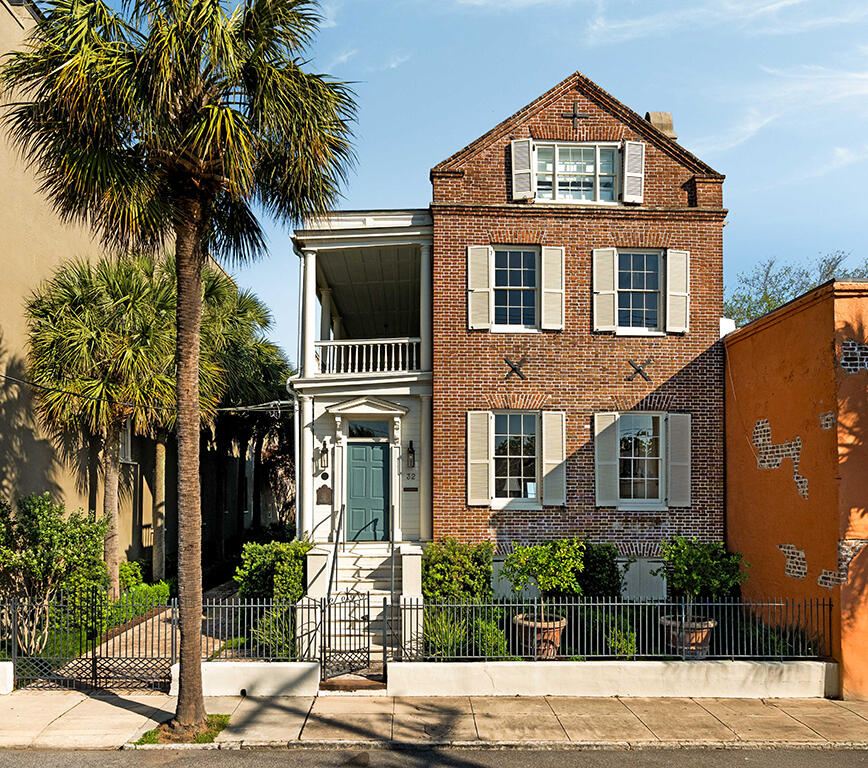 32 Society Street Charleston, SC 29401 - Photo 3 of 110 2