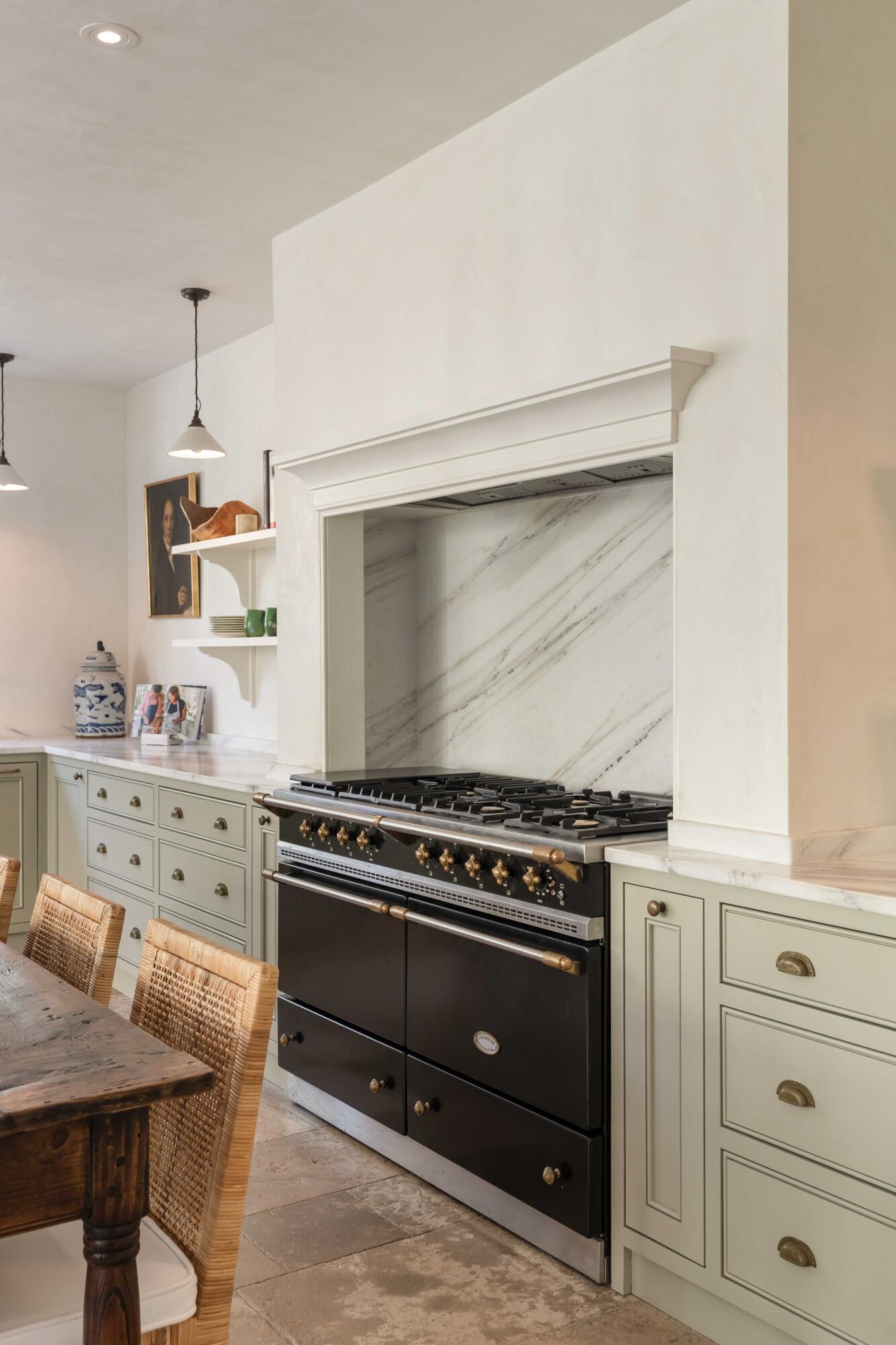 32 Society Street Charleston, SC 29401 - Photo 31 of 110 30