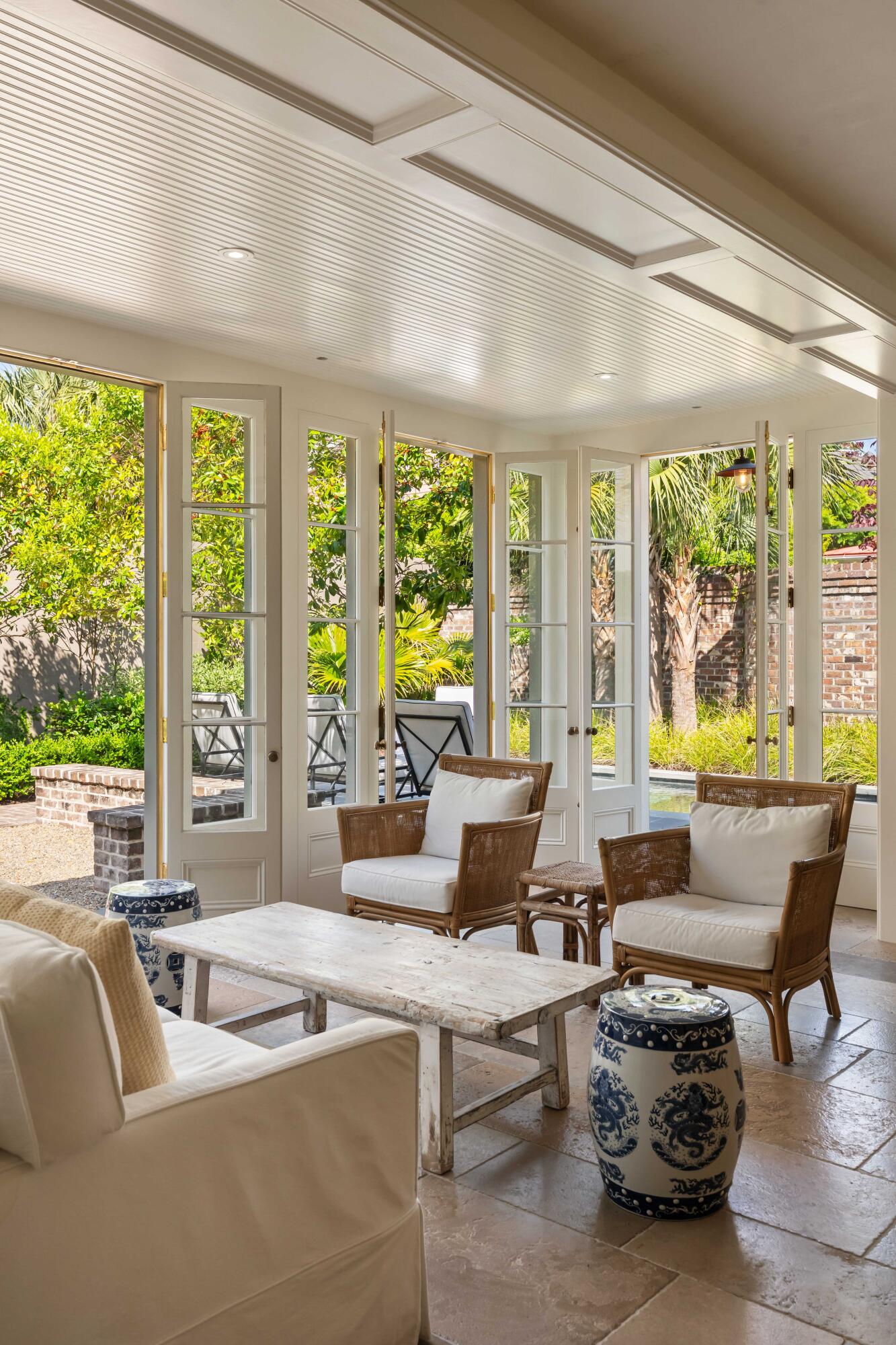 32 Society Street Charleston, SC 29401 - Photo 32 of 110 31