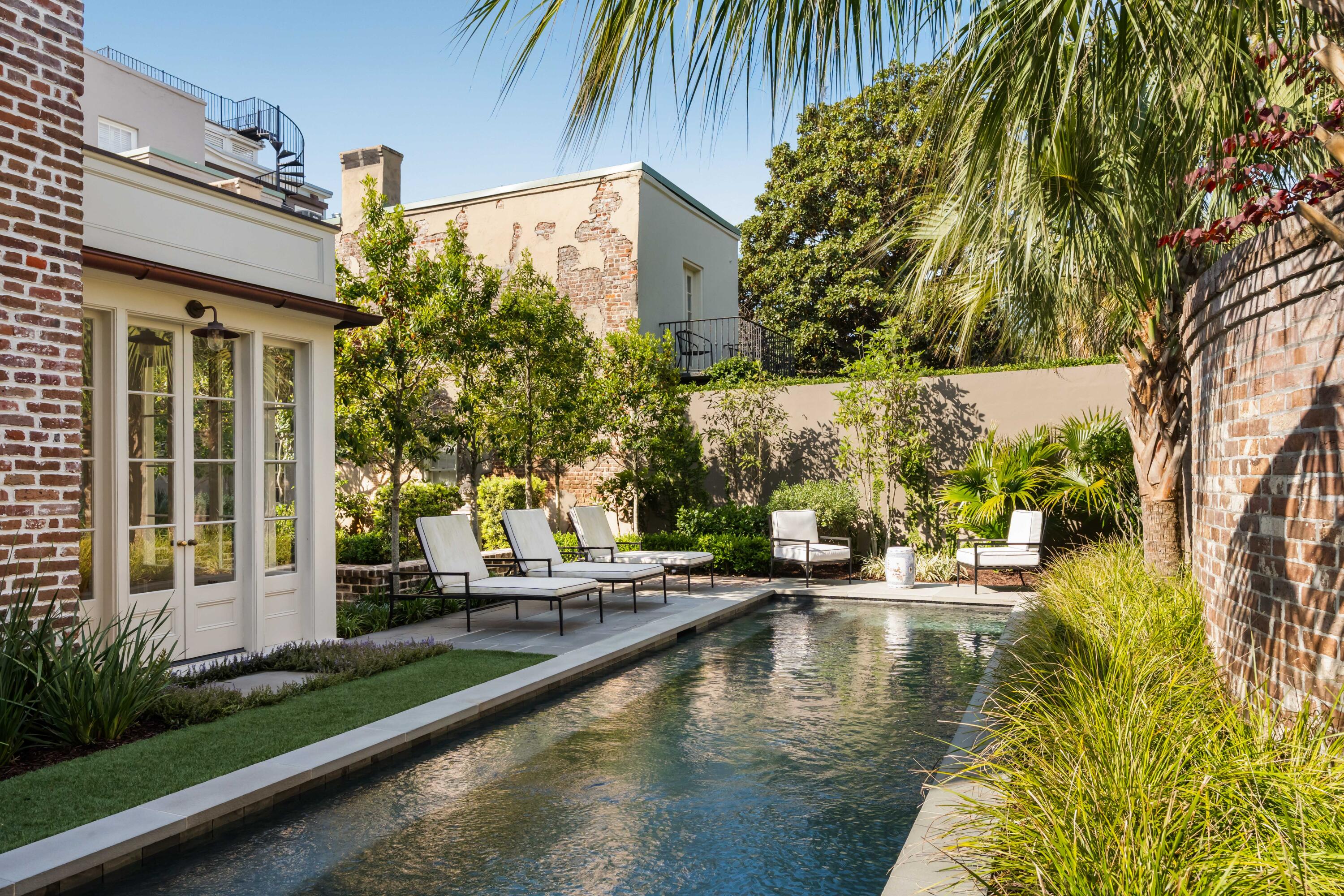 32 Society Street Charleston, SC 29401 - Photo 38 of 110 37